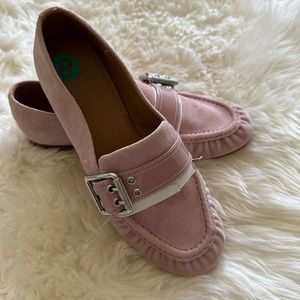 UGG suede moccasins lilac size 8